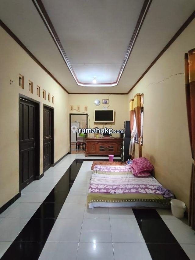 Rumah Siap Huni 3 KT di Parit Lalang — LB 227 m², SHM — foto 8