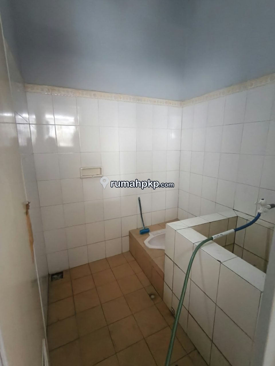 Rumah Hook 2 Lantai 4 KT di Graha Loka Selindung — 272 m², SHM — foto 3