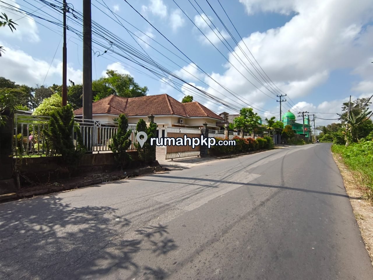 Rumah Strategis 4 KT di Selindung — Tanah 651 m², SHM — foto 3