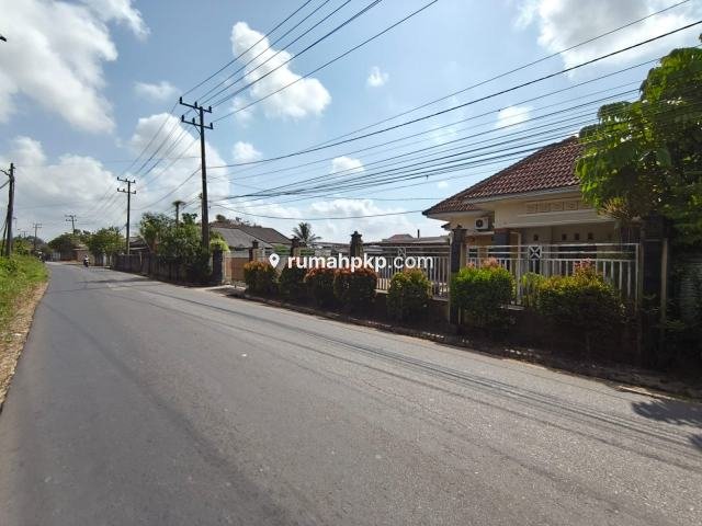 Rumah 4 KT di Selindung — Tanah 651 m², Dekat Bes Cinema — foto 2