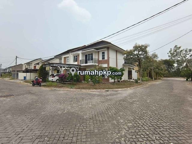 Rumah di Perumahan Green Land — 3 KT, 255 m², SHM — foto 6