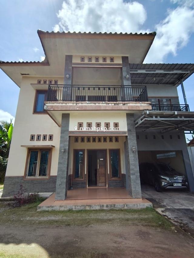 Rumah 2 Lantai 3 KT di Kampung Keramat — Dekat STKIP — foto 3