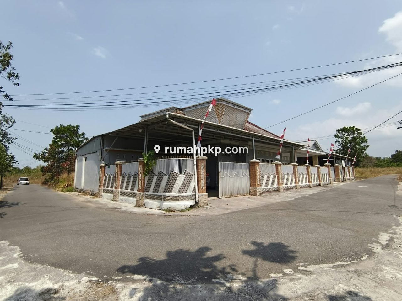 Rumah 3 KT di Pedindang — Tanah 33 × 16 m, 4 Kamar Mandi