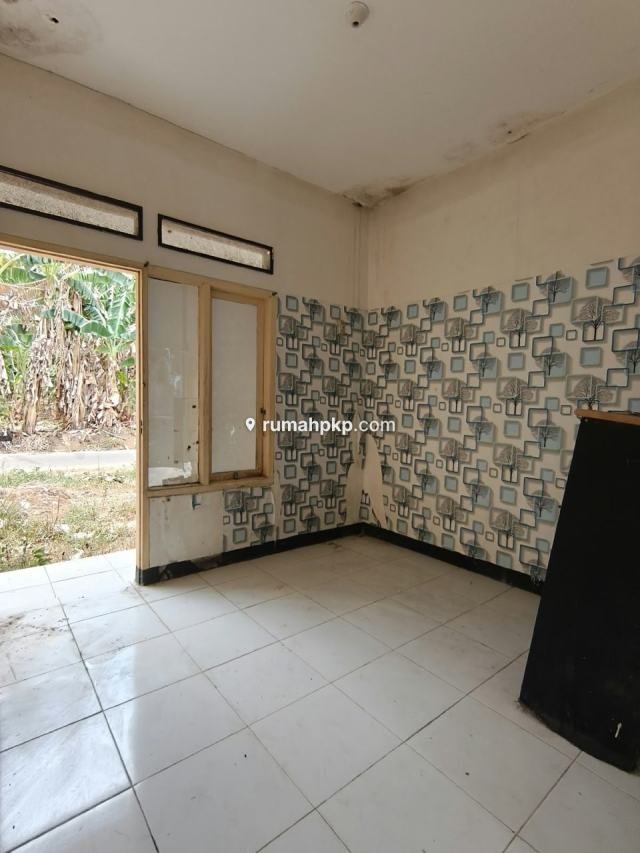 Rumah Tipe 42 di Selindung — Dekat Bes Cinema, SHGB — foto 4